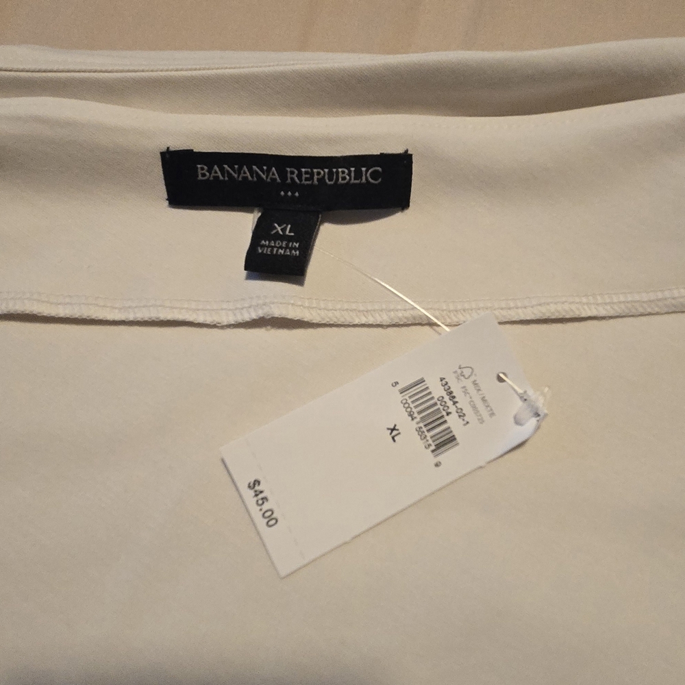 Banana Republic Cream Top - XL NWT One Shoulder With One Kin Sleeve